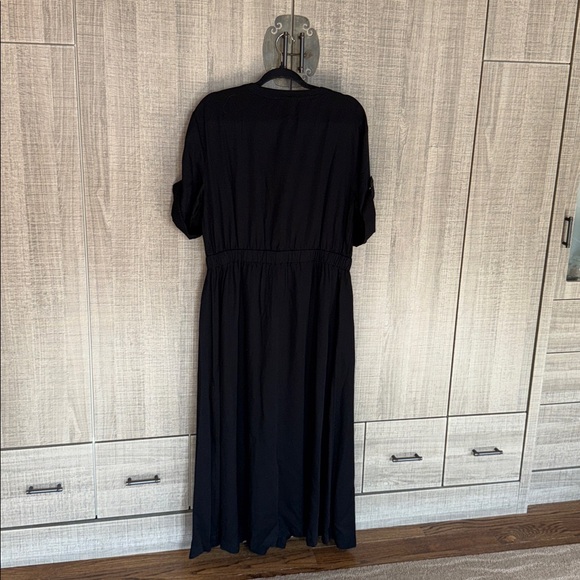 LOFT Utility Midi Pocket Dress - Picture 10 of 16